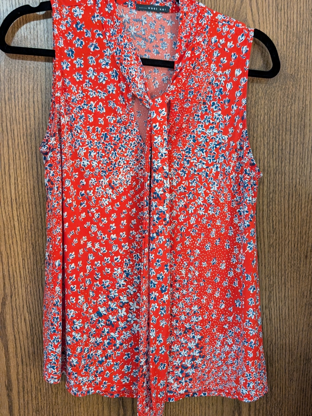 Sleeveless Red Floral Tie-Neck Top (L)